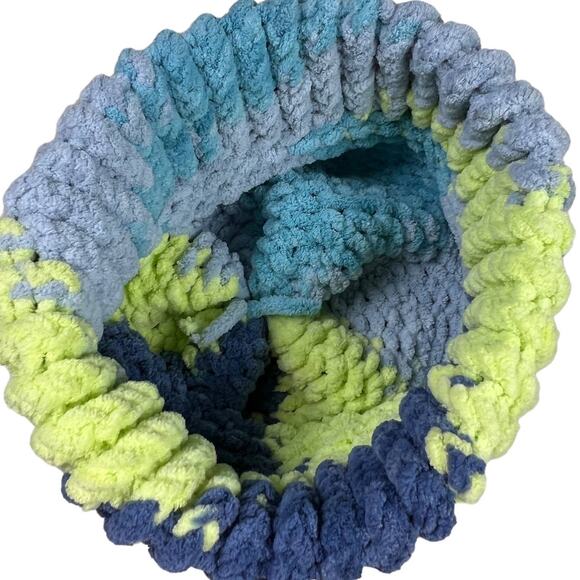 Beautiful Incredibly Soft Handmade Winter Hat Toque in Shades of Blue and Yellow - Picture 6 of 10